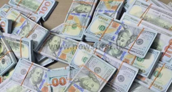 Woman Arrested with Fake Dollars Worth Rs. 190 Mn